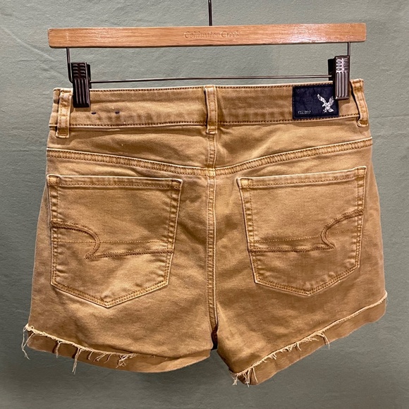 American Eagle "Hi-Rise Shortie" Super Super Stretch Khaki Shorts - Size 4 Denim - Picture 2 of 8
